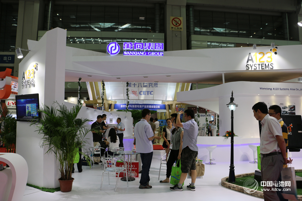 萬(wàn)向集團(tuán) 展臺(tái) 攝影/于清教 萬(wàn)向集團(tuán) 展臺(tái) 攝影/于清教