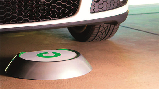p83-1 1.德國博世公司推出的一款電動汽車無線充電設備,售價約為3000美元。