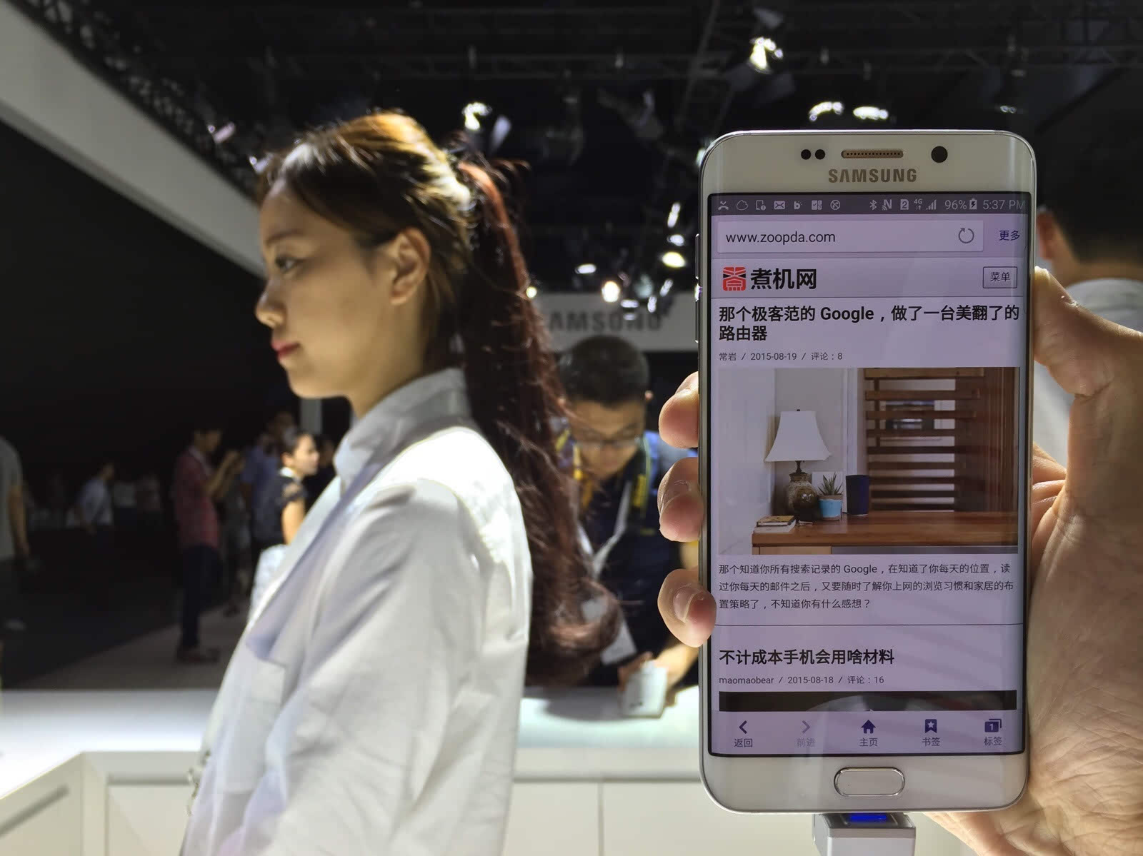 高端手機市場三足鼎立格局成型：蘋果三星和華為