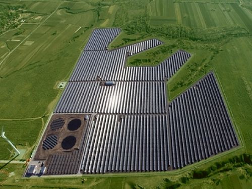 多家光伏龍頭企業(yè)深陷泥潭 盲目擴張后沉疴難愈