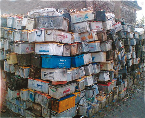 鉛蓄電池已成失控污染源 消費大戶電動車情何以堪? 鉛蓄電池已成失控污染源 消費大戶電動車情何以堪?