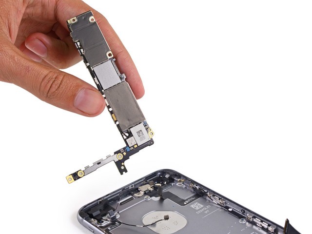 電池縮水為哪般 全新iPhone 6s Plus拆解（組圖）