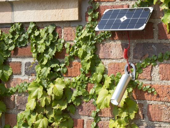 美國Voltaic Systems:用太陽能給手機充電的Shine充電寶 美國Voltaic Systems:用太陽能給手機充電的Shine充電寶