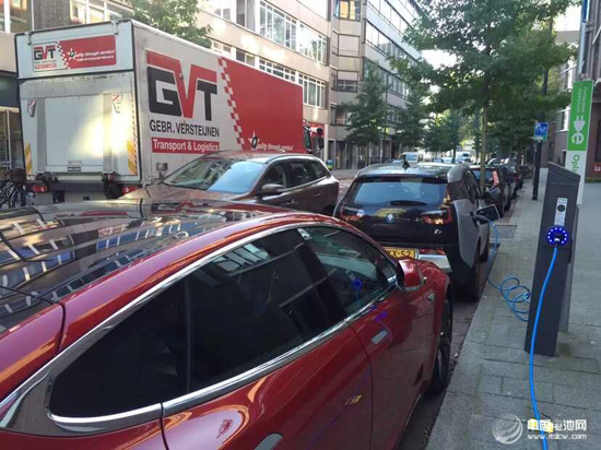 荷蘭發展新能源車領跑歐洲 2040年全部可持續能源來驅動 荷蘭發展新能源車領跑歐洲 2040年全部可持續能源來驅動