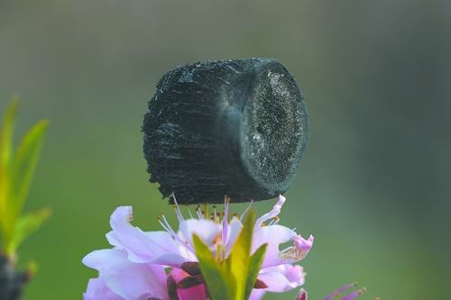 石墨烯產業化受熱捧 市場技術瓶頸已突破 石墨烯產業化受熱捧 市場技術瓶頸已突破