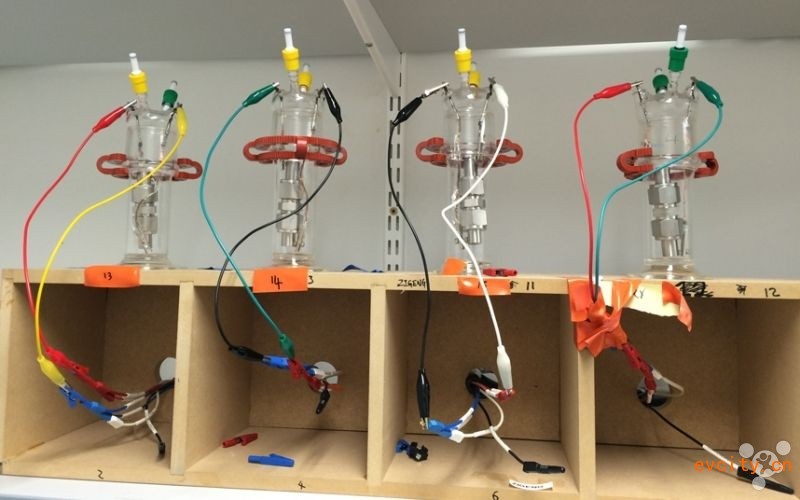 鋰空氣電池突破技術(shù)瓶頸 或?qū)⒊蔀橄乱淮姵丶夹g(shù)標(biāo)準(zhǔn) 鋰空氣電池突破技術(shù)瓶頸 或?qū)⒊蔀橄乱淮姵丶夹g(shù)標(biāo)準(zhǔn)