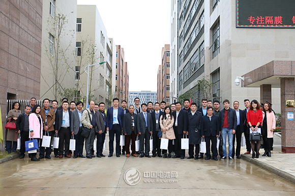 第三屆鋰電“達沃斯”論壇嘉賓參觀武漢黃陂新材料新能源產業園