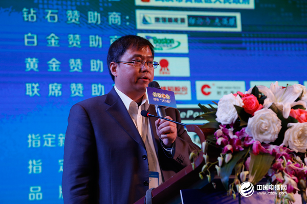 真鋰研究首席分析師、鋰電“達沃斯”學委會秘書長墨柯 真鋰研究首席分析師、鋰電“達沃斯”學委會秘書長墨柯