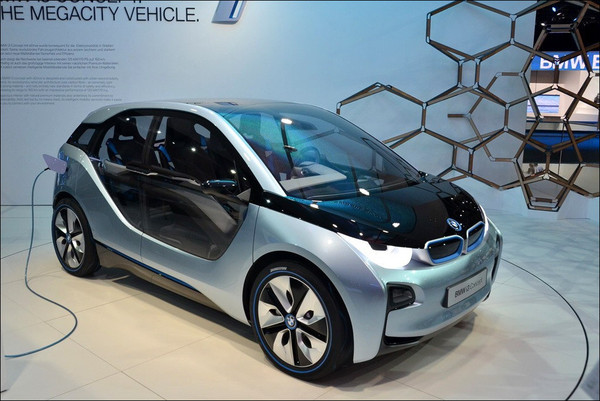 廣州新沙口岸前11個(gè)月新能源汽車進(jìn)口同比增長近12倍