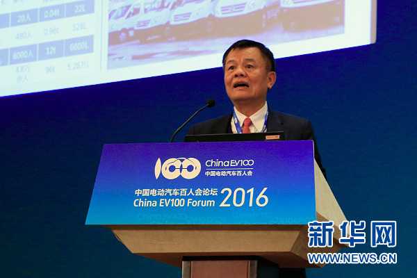 黃宏生:新能源車后來(lái)者居上 南京金龍?jiān)』鹬厣? alt=