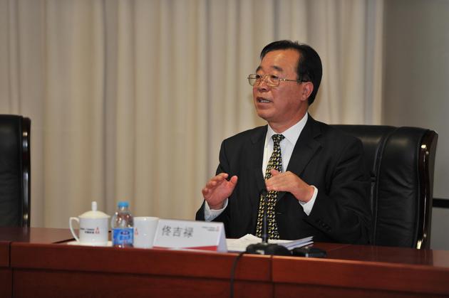 中國鐵塔欲明年上市:四省市已試點建充電樁 中國鐵塔欲明年上市:四省市已試點建充電樁