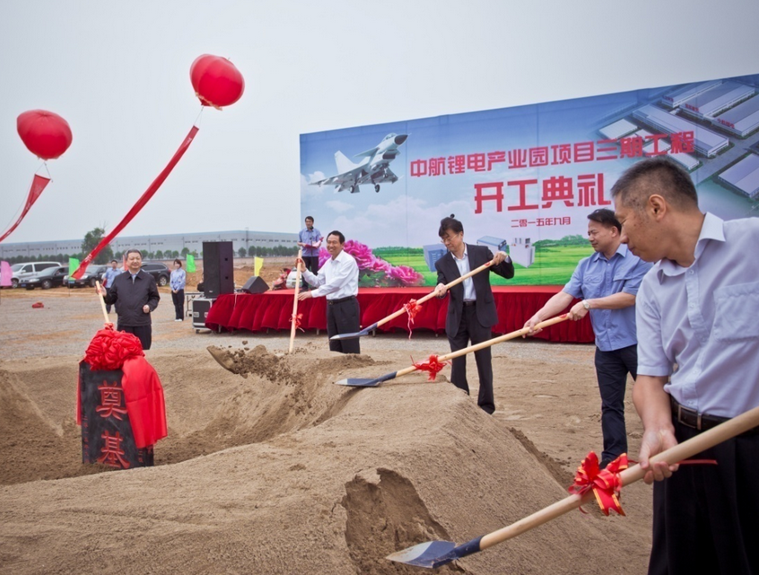 純電動(dòng)客車怕冷又怕熱？聽(tīng)聽(tīng)中航鋰電怎么說(shuō)