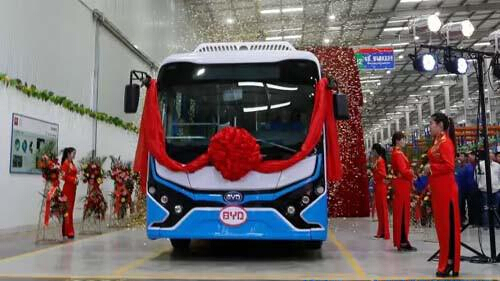 河北承德高新區(qū)比亞迪首批純電動客車下線 河北承德高新區(qū)比亞迪首批純電動客車下線