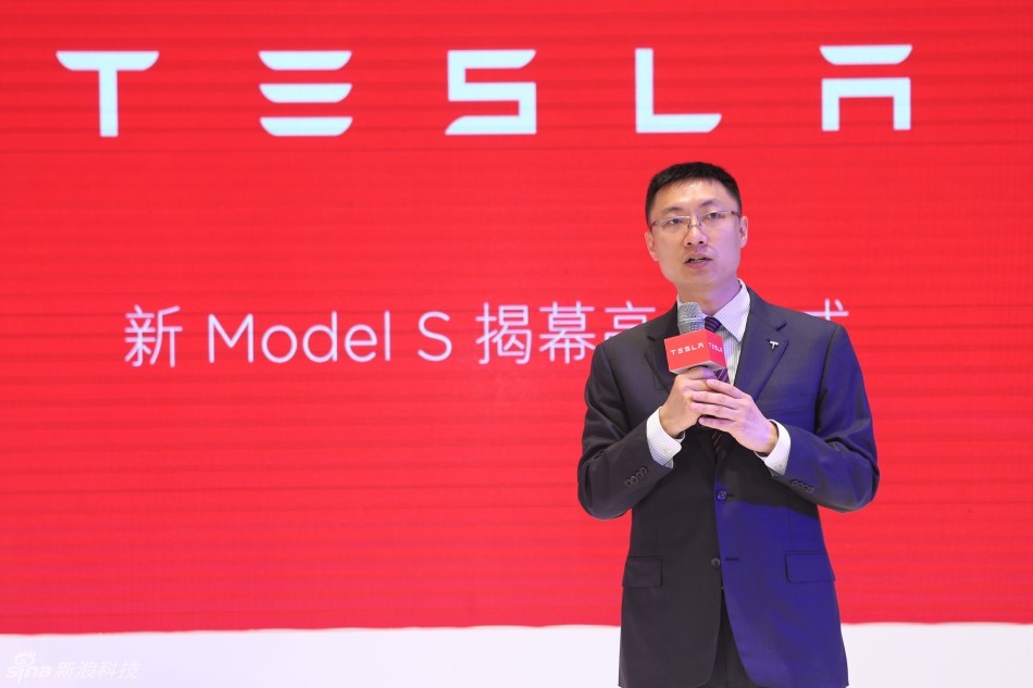 特斯拉新版Model S亮相:在中國防霧霾?改進外觀 特斯拉新版Model S亮相:在中國防霧霾?改進外觀