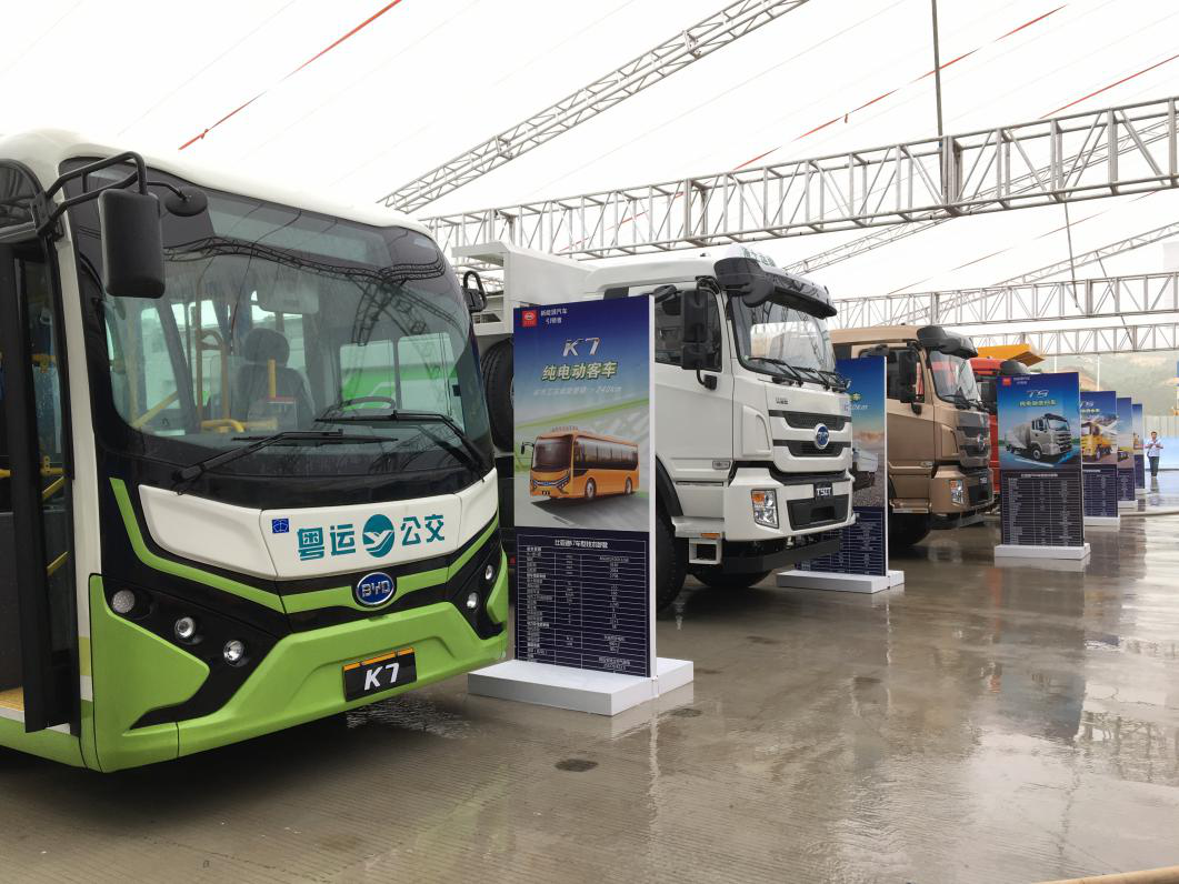 深圳新能源公交車運營補貼退坡 每年最多扣減15.7萬