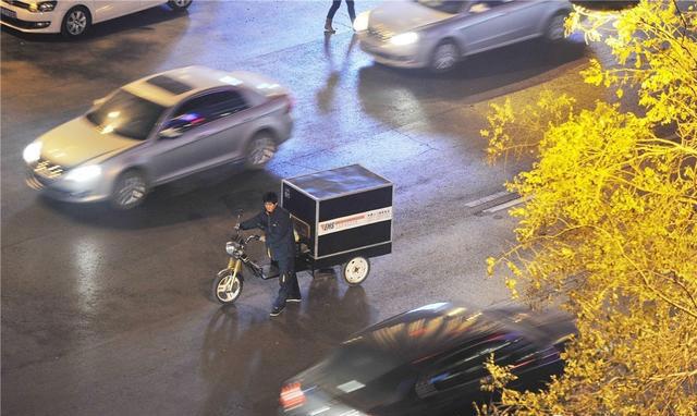 深圳交警：部分快遞公司承諾2月內淘汰關內電動三輪車