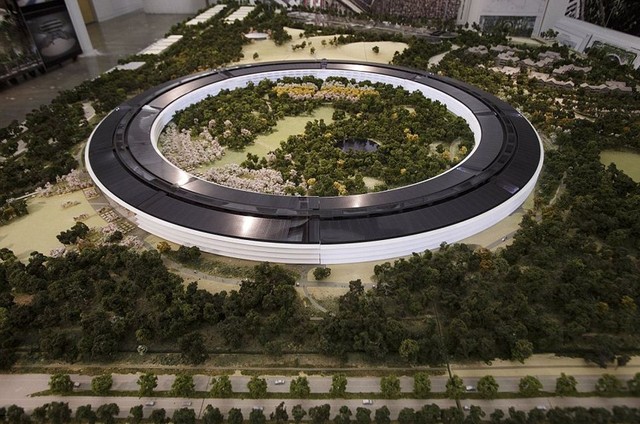 蘋果庫比蒂諾飛船總部沙盤