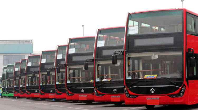 國內(nèi)首條電動雙層觀光車線路綻放銀隆“中國紅”