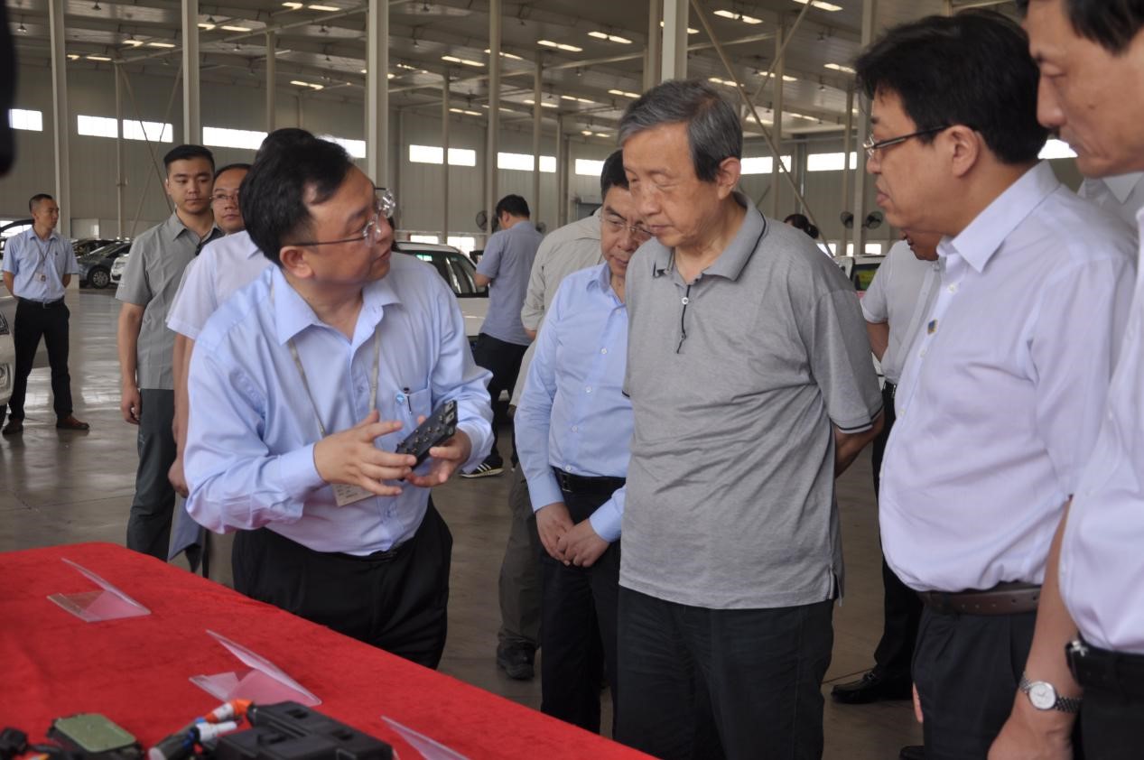 比亞迪董事長(zhǎng)王傳福重點(diǎn)介紹比亞迪新能源汽車技術(shù) 比亞迪董事長(zhǎng)王傳福重點(diǎn)介紹比亞迪新能源汽車技術(shù)