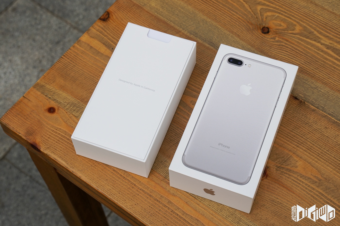 iPhone 7 Plus銀色開箱 續(xù)航時間比iPhone 6s高2小時