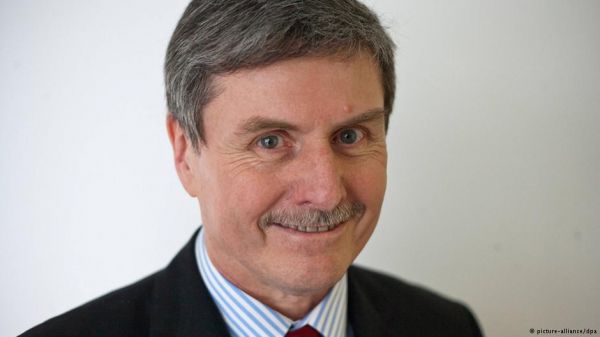 費爾迪南德·杜登赫費爾 費爾迪南德·杜登赫費爾