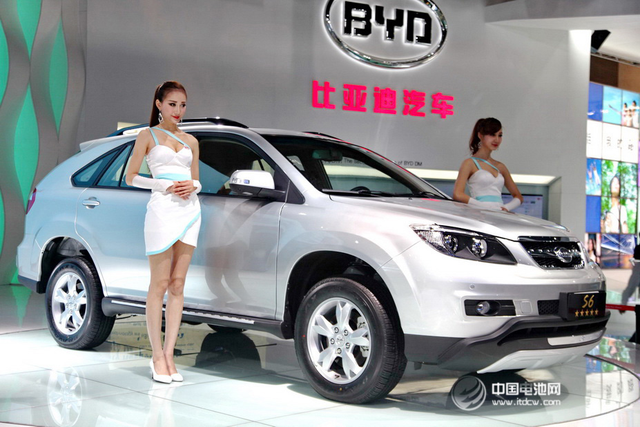 政策加市場(chǎng)雙驅(qū)動(dòng)：新能源汽車(chē)將進(jìn)入發(fā)展快車(chē)道