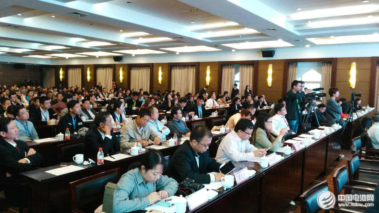 見證銀隆鈦行動力量 推動中國新能源客車的發(fā)展 見證銀隆鈦行動力量 推動中國新能源客車的發(fā)展