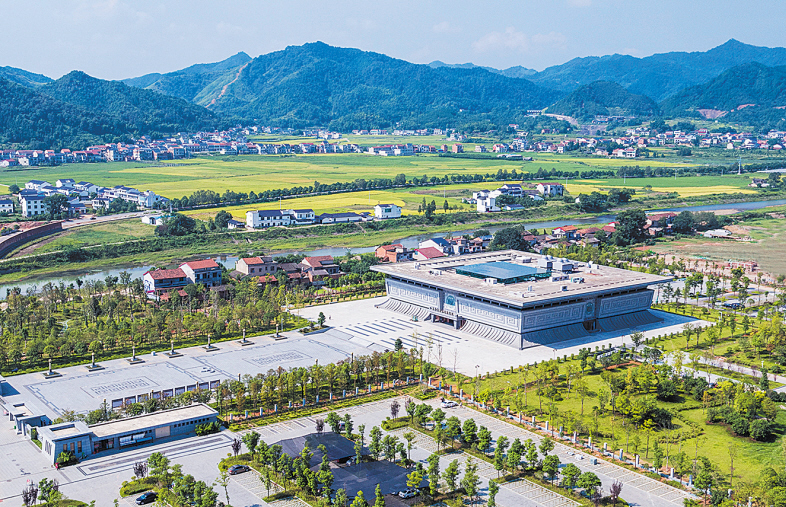 寧鄉(xiāng)生產(chǎn)總值達(dá)1100億元 打造西線工業(yè)走廊