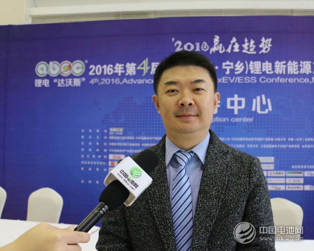 寧德時(shí)代市場總監(jiān)楊琦在接受中國電池網(wǎng)采訪 寧德時(shí)代市場總監(jiān)楊琦在接受中國電池網(wǎng)采訪