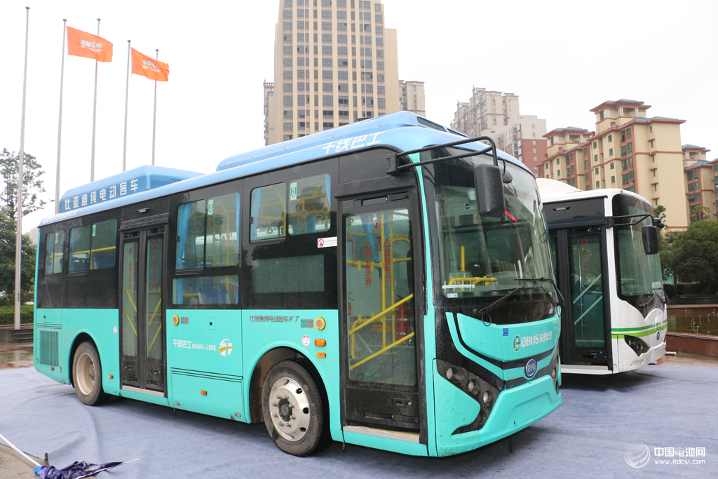 1480582第4屆鋰電“達沃斯”論壇比亞迪接送嘉賓用車 1480582第4屆鋰電“達沃斯”論壇比亞迪接送嘉賓用車