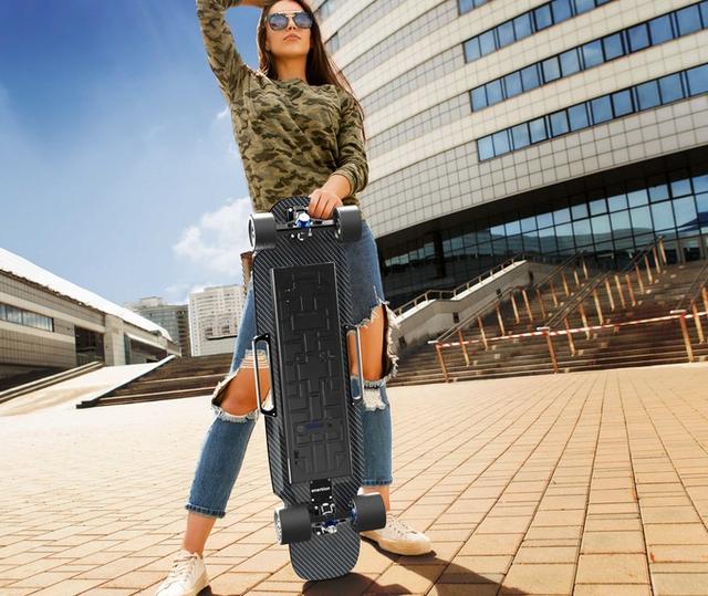 Raptor 2電動(dòng)滑板號(hào)稱最強(qiáng) 可以續(xù)航40公里 Raptor 2電動(dòng)滑板號(hào)稱最強(qiáng) 可以續(xù)航40公里