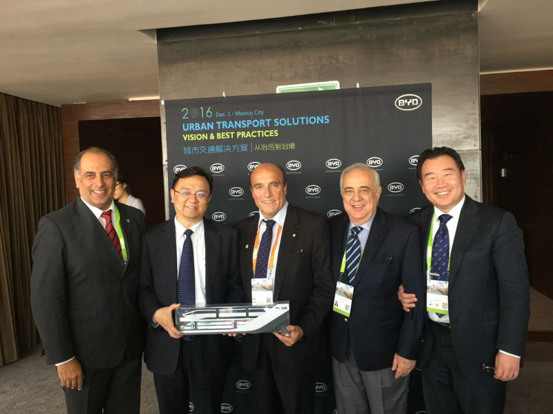 與會市長紛紛向比亞迪問診治療“城市病”良方 與會市長紛紛向比亞迪問診治療“城市病”良方