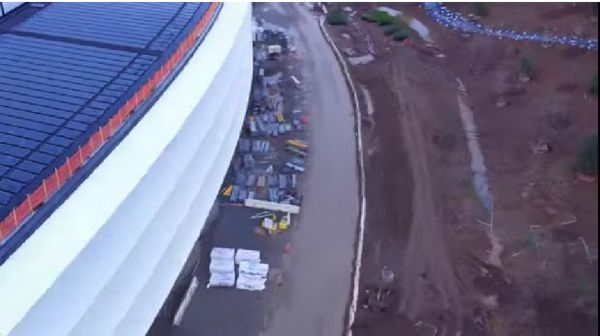 蘋果Campus 2 飛船總部4K無人機捕捉禮堂鏡頭 蘋果Campus 2 飛船總部4K無人機捕捉禮堂鏡頭