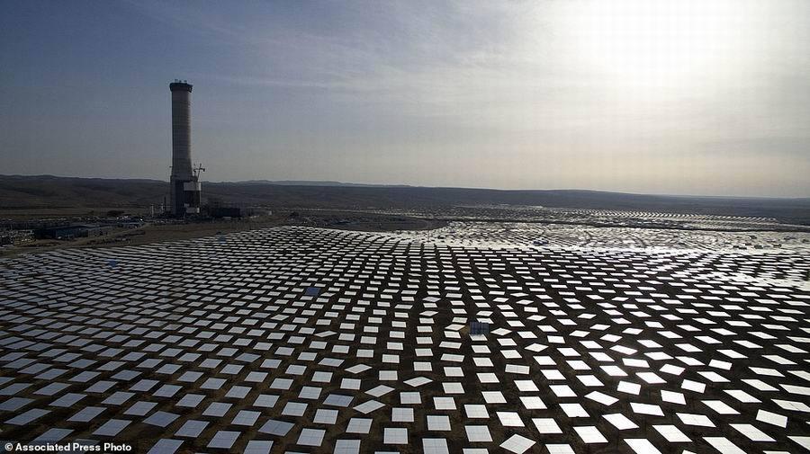 以色列最新沙漠310兆瓦發(fā)電站 由五萬(wàn)太陽(yáng)能鏡面構(gòu)成