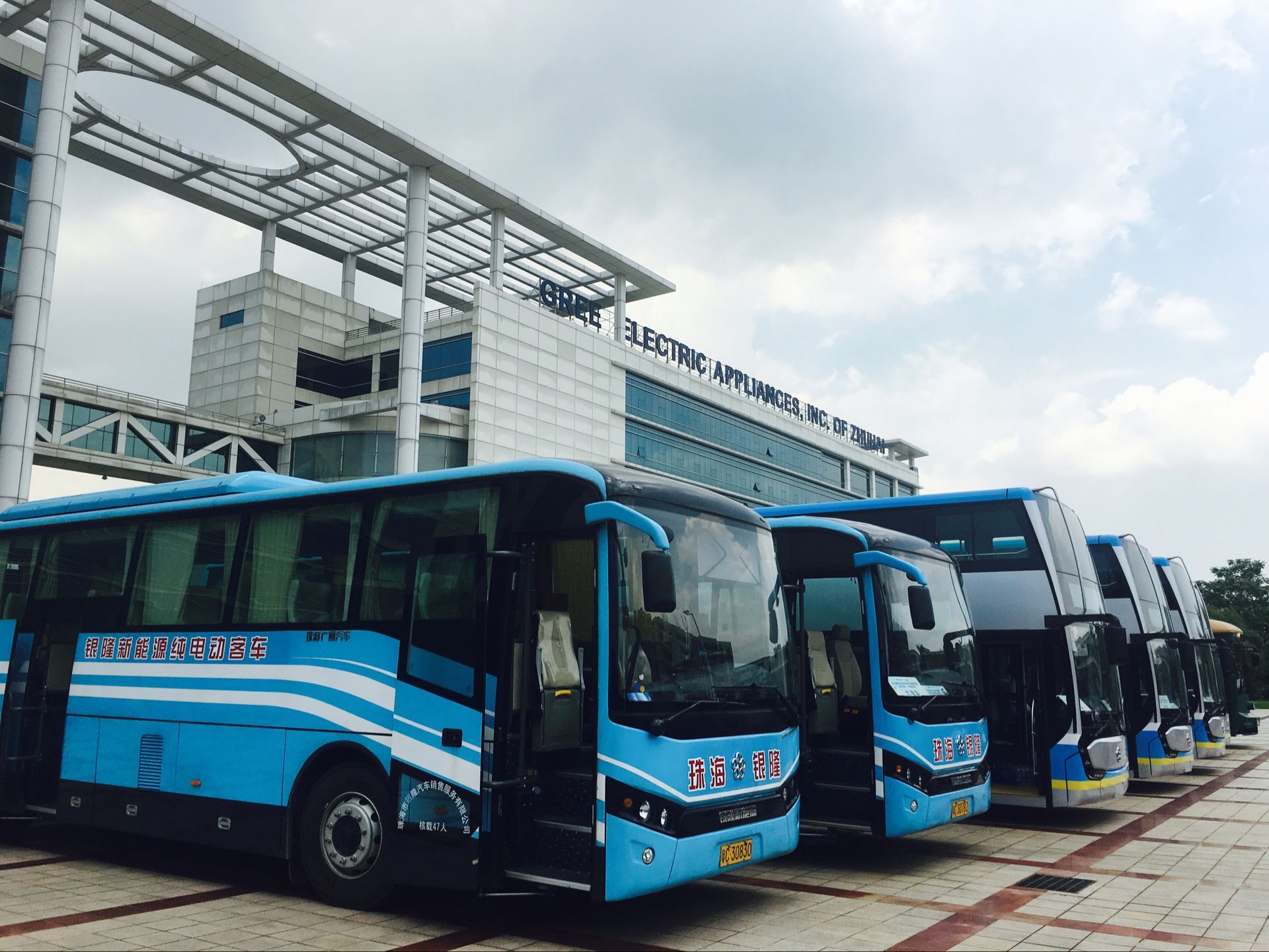 珠海銀隆生產(chǎn)的新能源客車 珠海銀隆生產(chǎn)的新能源客車