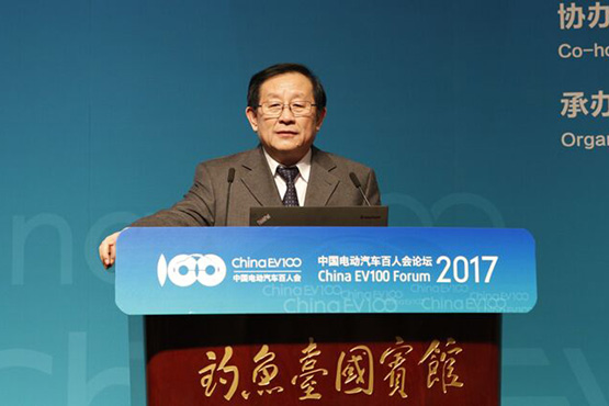 全國政協副主席、科技部部長萬鋼