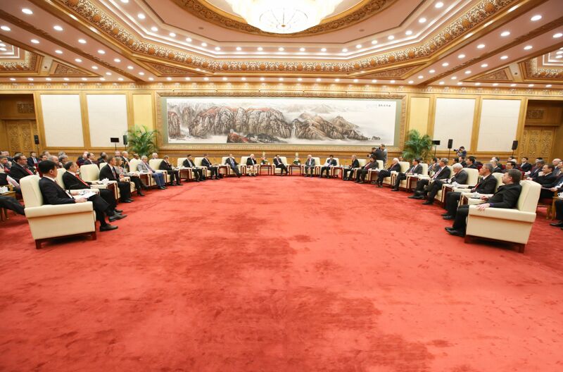 在華外國專家新春座談會在人民大會堂隆重舉行 在華外國專家新春座談會在人民大會堂隆重舉行