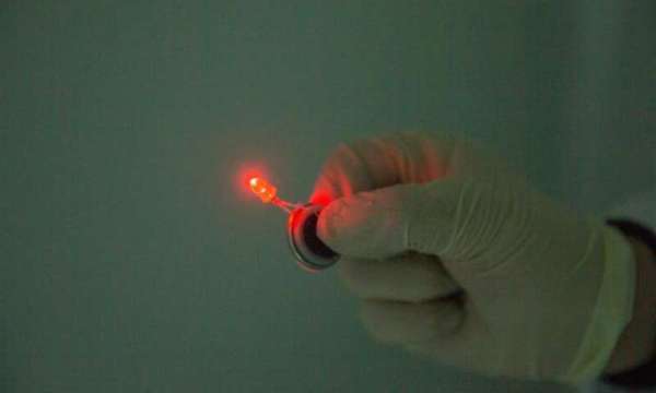 成本更低更安全!韓國(guó)科學(xué)家研發(fā)“海水電池”有望取代鋰電池 成本更低更安全!韓國(guó)科學(xué)家研發(fā)“海水電池”有望取代鋰電池