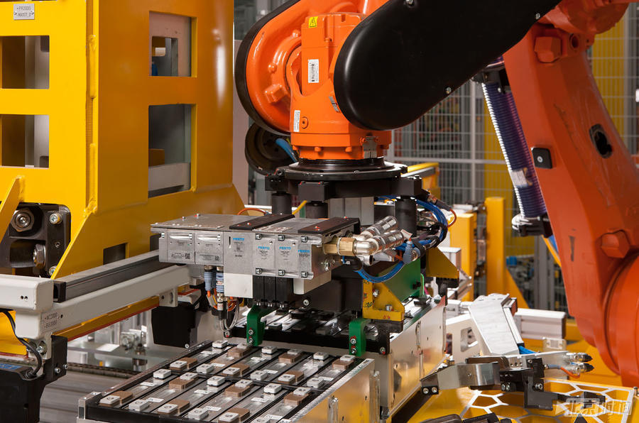 寶馬2026年公布創新電池技術 采用固態電解質 寶馬2026年公布創新電池技術 采用固態電解質