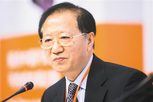 陳清泰：發(fā)力三電 抓住新能源汽車供應(yīng)鏈重構(gòu)機遇