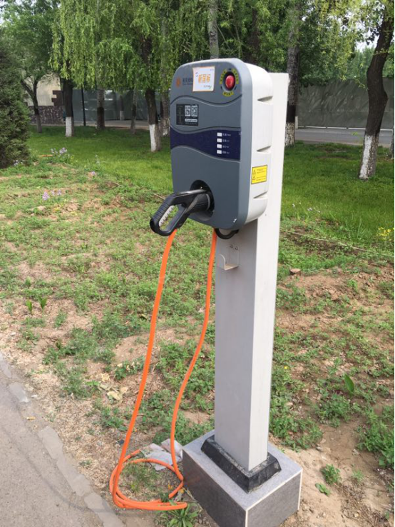 現場的充電樁 現場的充電樁