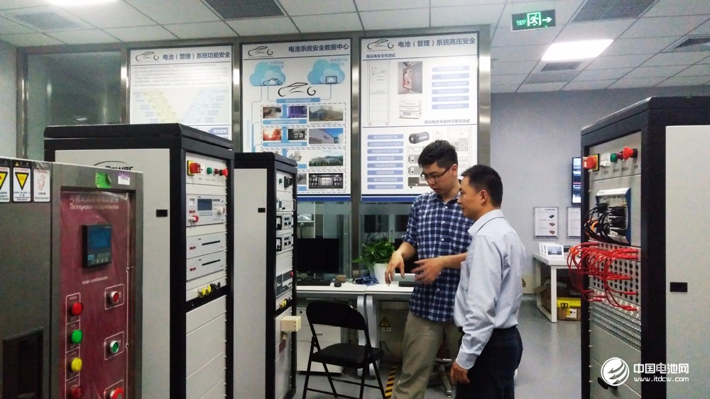 創為新能源受邀參觀清華大學汽車安全與節能國家重點實驗室、動力電池安全研究室