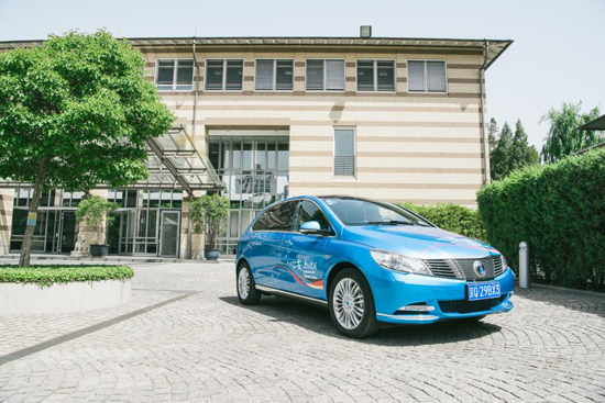 騰勢汽車向德國大使館交付騰勢400純電動汽車 騰勢汽車向德國大使館交付騰勢400純電動汽車