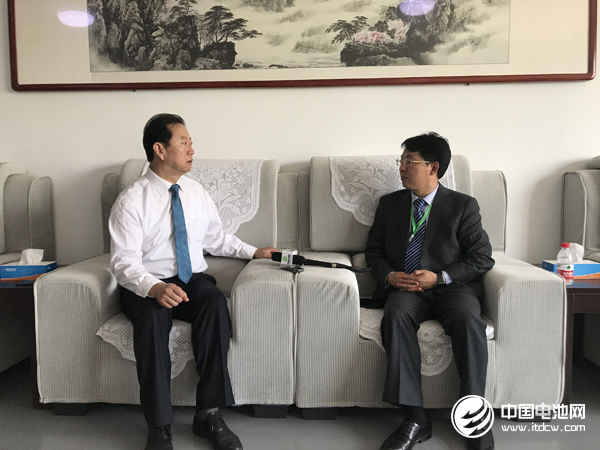 奧冠集團董事長孟繁友接受中國電池網獨家專訪 奧冠集團董事長孟繁友接受中國電池網獨家專訪