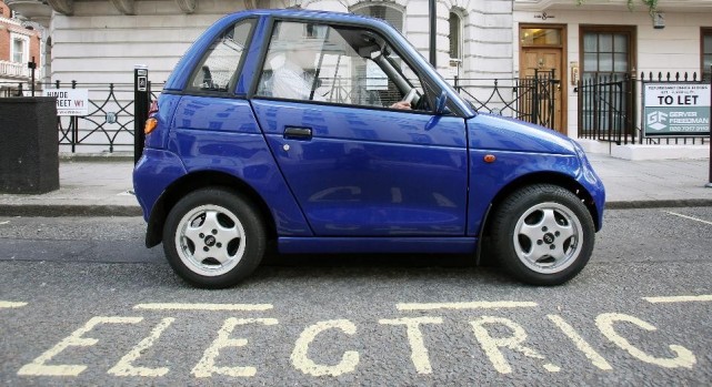 電動汽車遠途行駛遭遇充電難題 推動混合動力汽車發展