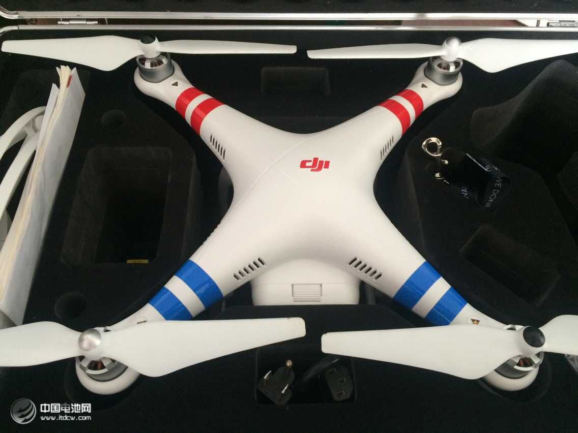 無人機“實名制”下月實施 離終結“黑飛”還有多遠? 無人機“實名制”下月實施 離終結“黑飛”還有多遠?