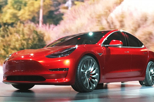 特斯拉宣布再投2.16億美元 擴充Model 3電池產能