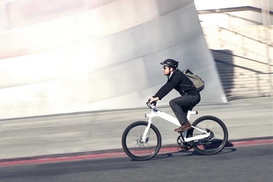 這款智能電動自行車厲害了:續航80公里而且很安全 這款智能電動自行車厲害了:續航80公里而且很安全