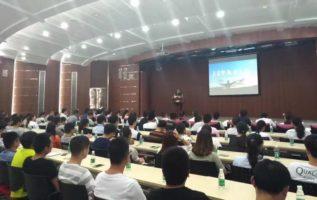 天臣新能源之路：懷抱夢(mèng)想 路在腳下