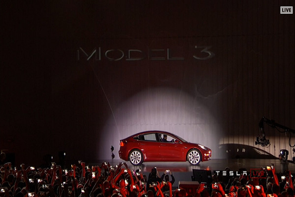 特斯拉CEO馬斯克:我們將昏天暗地忙生產6個月 特斯拉CEO馬斯克:我們將昏天暗地忙生產6個月